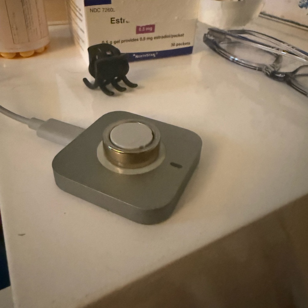 Oura Dual-Tone Ring Charger